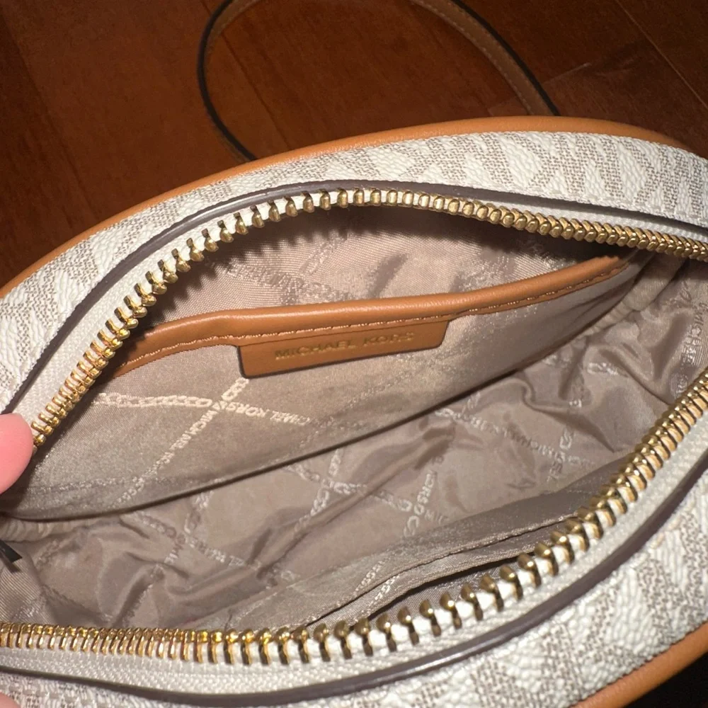 Michael Kors Beige and Tan Crossbody Bag - Picture 3 of 4